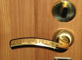 Замена дверной ручки входной двери в Венёве